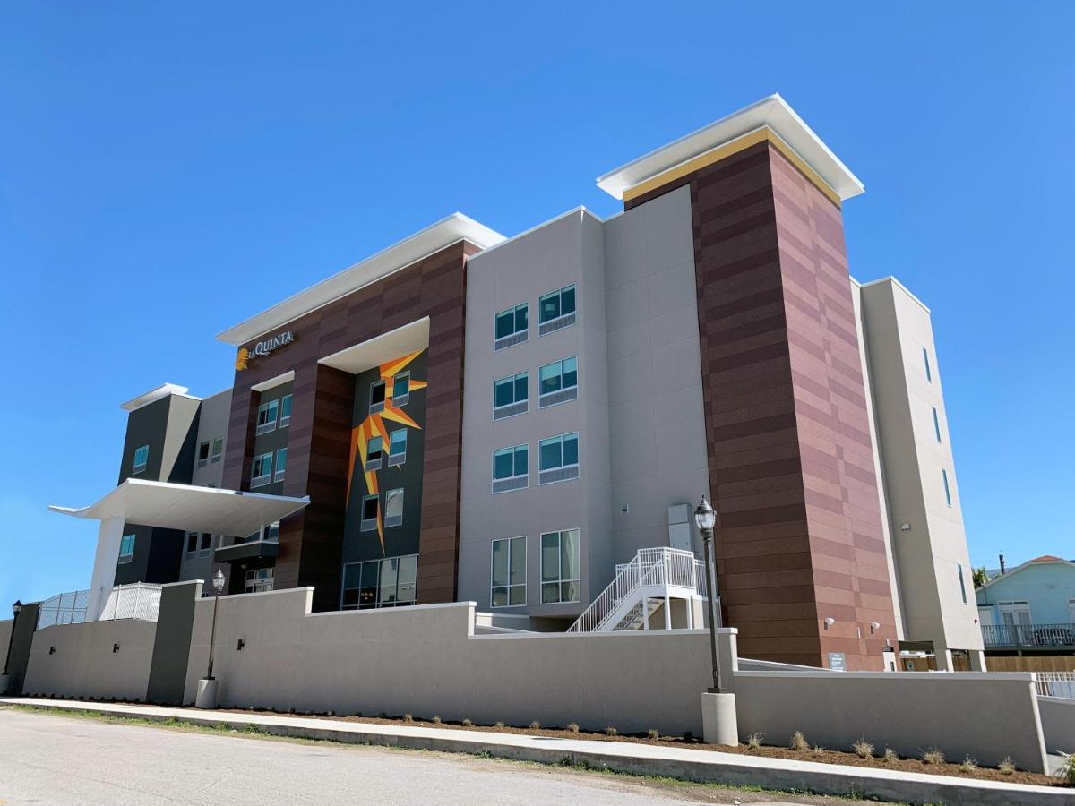 La Quinta Inn & Suites By Wyndham Galveston North At I-45 Zewnętrze zdjęcie