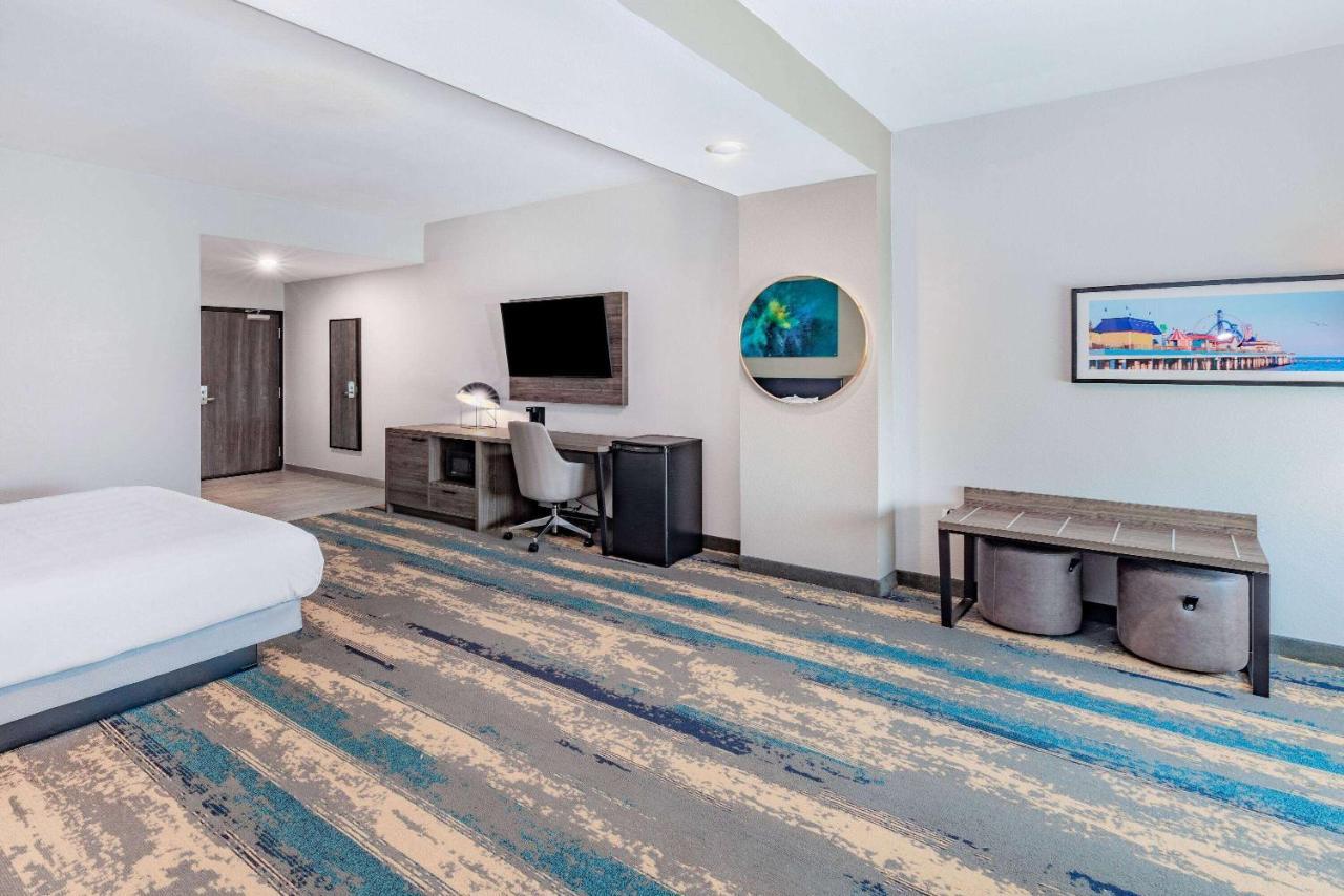 La Quinta Inn & Suites By Wyndham Galveston North At I-45 Zewnętrze zdjęcie