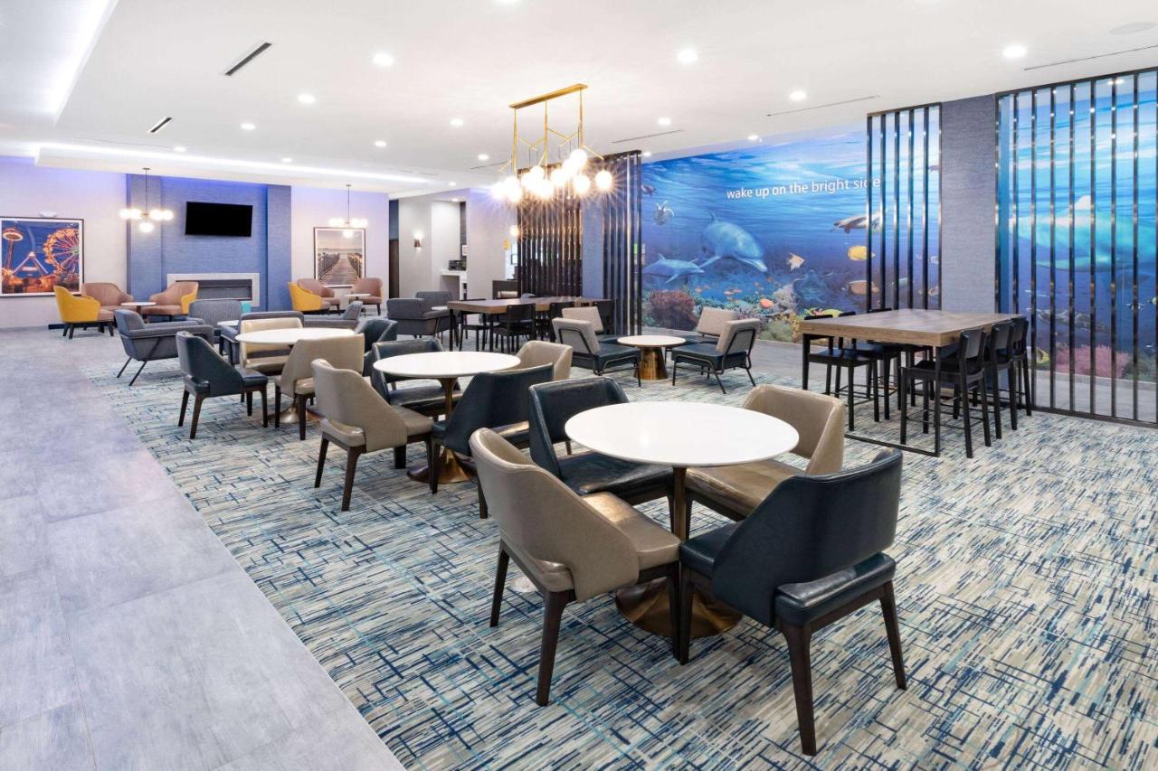 La Quinta Inn & Suites By Wyndham Galveston North At I-45 Zewnętrze zdjęcie