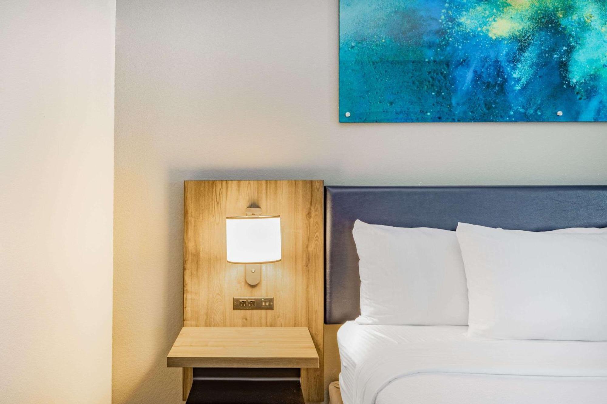 La Quinta Inn & Suites By Wyndham Galveston North At I-45 Zewnętrze zdjęcie